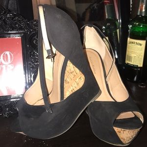 Black wedge heel